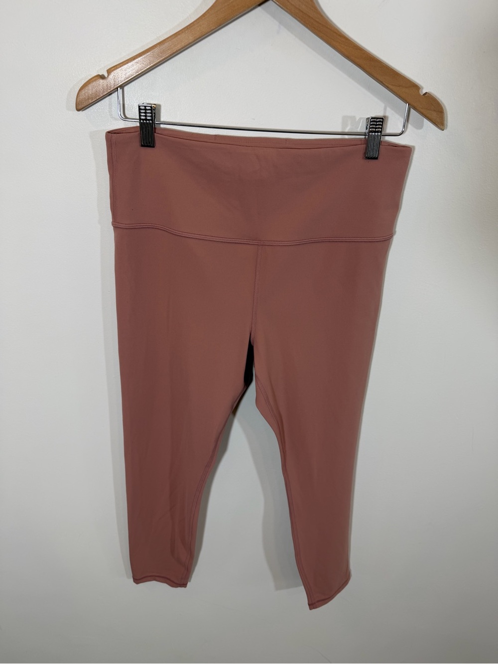Athleta Elation Ultra High Rise 7/8 Legging | Size L